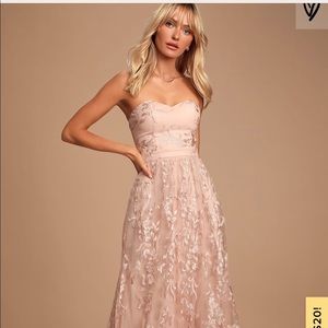 Lulu’s formal gown